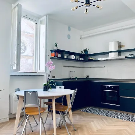 Apartment Wanderlust Splendido In Centro