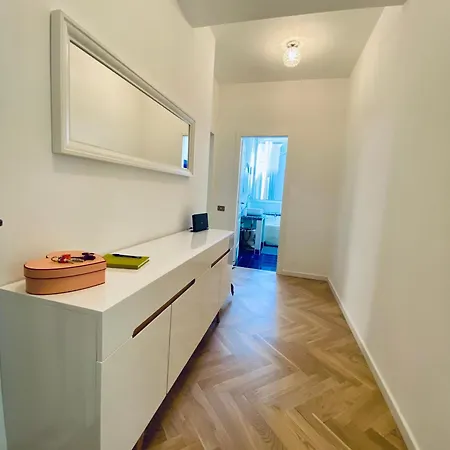 Wanderlust Splendido In Centro Apartment Pavia